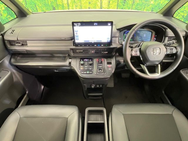 ステップワゴン2.0 e:HEV スパーダ