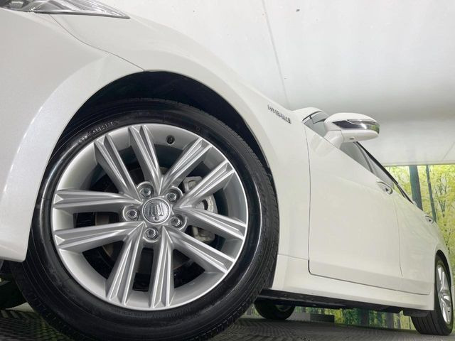 �y�����A���~�z�C�[���z�O�ςɃ}�b�`���������A���~�z�C�[���𑕒����Ă���܂��B�e��ЊO�A���~�z�C�[����A�X�^�b�h���X�^�C�����戵�����Ă���܂��B���񂲑��k����������