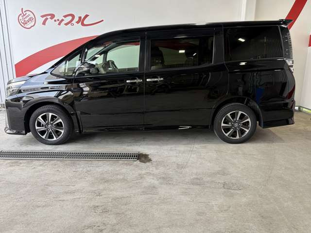 ヴォクシー2.0 ZS 煌 4WD