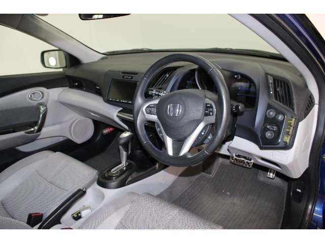 CR-Z1.5 アルファ 日本カー・オブ・ザ・イヤー 受賞記念車