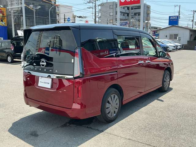 セレナ2.0 XV 4WD