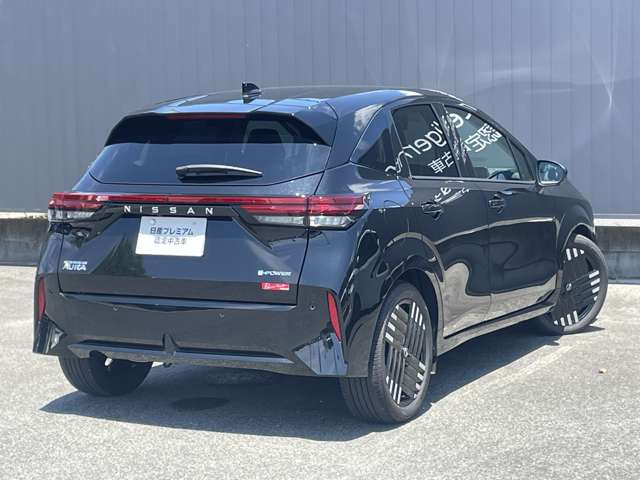 ノートオーラ1.2 G レザーエディション