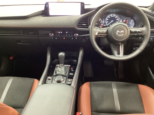 MAZDA3ファストバック1.5 15S レトロスポーツエディション