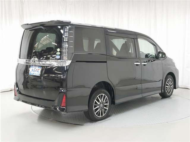 ヴォクシー2.0 ZS 煌 4WD