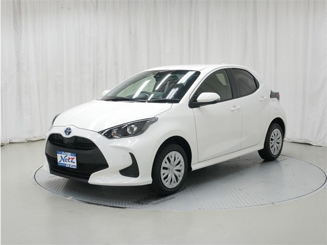 ヤリス1.5 ハイブリッド X E-Four 4WD