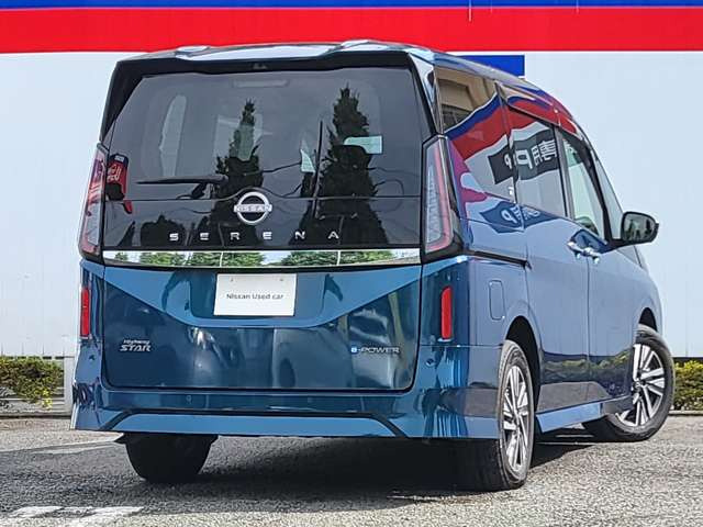 セレナ1.4 e-POWER ハイウェイスターV