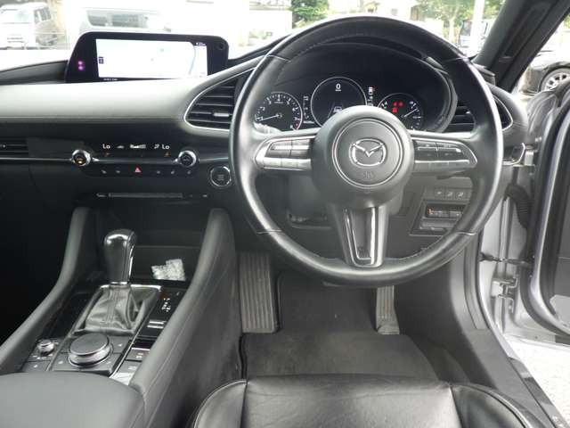 MAZDA3ファストバック2.0 20S Lパッケージ