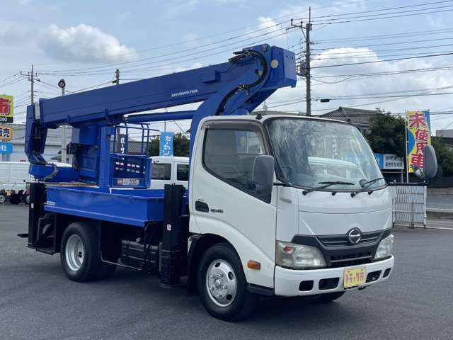 デュトロ高所作業車