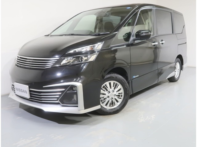 セレナ2.0 ライダー プロパイロットエディション 4WD
