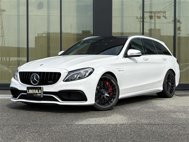 CクラスワゴンAMG C63 S