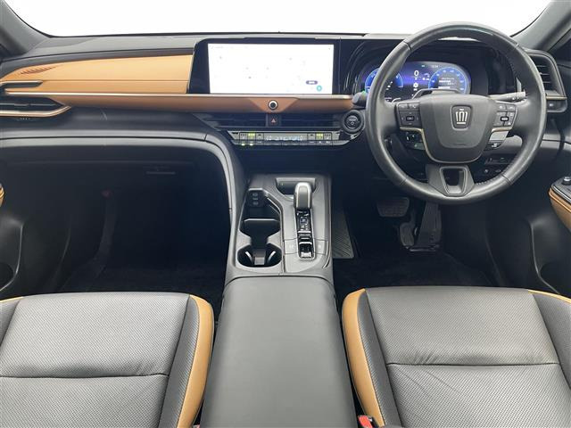 クラウンクロスオーバー2.4 RS アドバンスト E-Four advanced 4WD