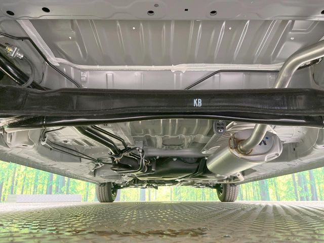 下回りがきれいなうちに、防錆加工の施工がオススメ。降雪地域はもちろん、沿岸部にお住いの方や、趣味でマリン・ウィンタースポーツをされる方にご好評いただいております。