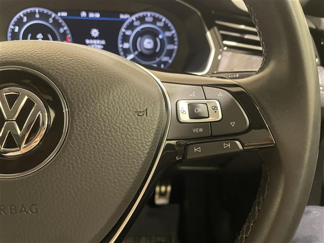 アルテオンTSI 4モーション エレガンス 4WD