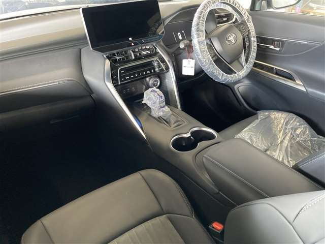 ハリアー2.5 ハイブリッド E-Four Z 4WD
