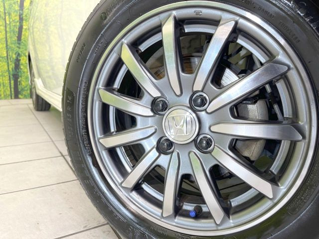 �y����14�C���`�A���~�z�C�[���z�O�ςɃ}�b�`���������A���~�z�C�[���𑕒����Ă���܂��B�e��ЊO�A���~�z�C�[����A�X�^�b�h���X�^�C�����戵�����Ă���܂��B���񂲑��k����������