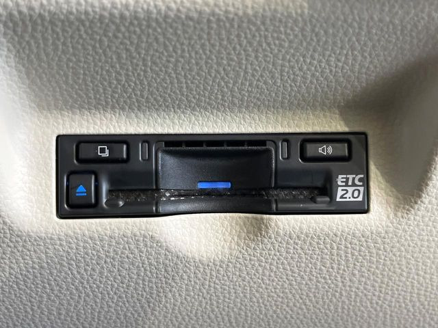 【ETC】高速道路の料金所をストレスなく通過!話題のスポットやサービスエリアに多い「スマートIC」利用時は必須のアイテムです。当店でセットアップを実施、ご納車当日からすぐにご利用いただけます!