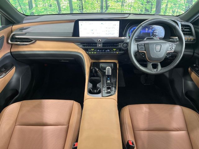 クラウンスポーツ2.5 Z E-Four 4WD