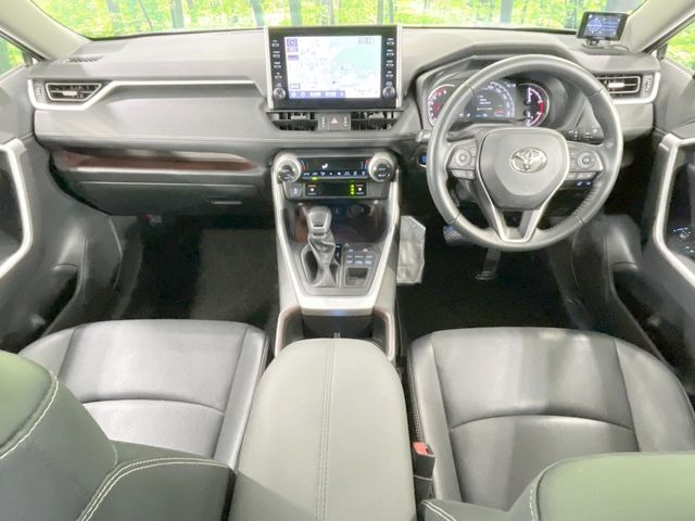 RAV42.0 G 4WD