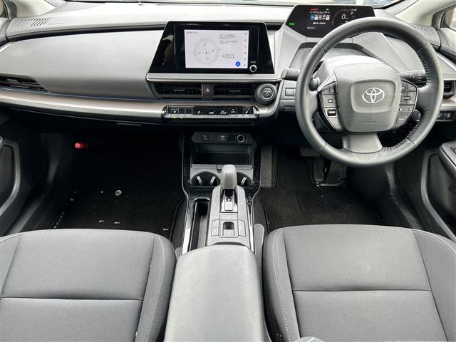 プリウス1.8 U E-Four 4WD