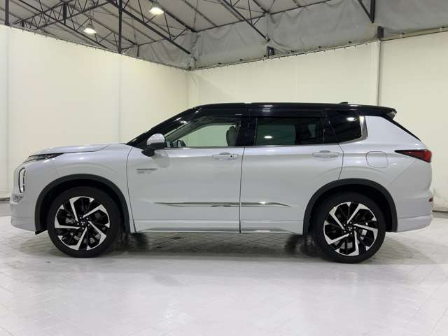 アウトランダーPHEV 2.4 P 4WD