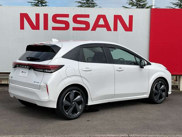 ノートオーラ1.2 G レザーエディション