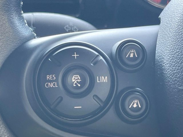 �����[�_�[�N���[�Y�R���g���[��:�O�̎ԂƂ̎Ԋԋ��������ɂƂ�A��葬�x�Ŏ������s���Ă���鎟����̃N���[�Y�R���g���[��!��ɍ������H�⎩���Ԑ�p���H�Ŏg�p����֗��ȋ@�\�ł�!