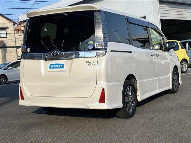 ヴォクシー2.0 ZS 煌