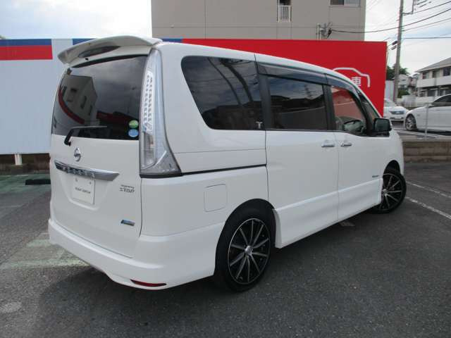セレナ2.0 ハイウェイスター S-HYBRID Vエアロモード