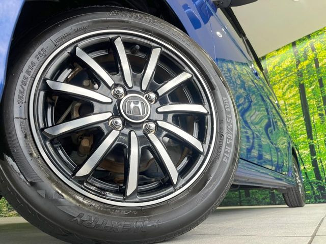 �y����14�C���`�A���~�z�C�[���z�O�ςɃ}�b�`���������A���~�z�C�[���𑕒����Ă���܂��B�e��ЊO�A���~�z�C�[����A�X�^�b�h���X�^�C�����戵�����Ă���܂��B���񂲑��k����������