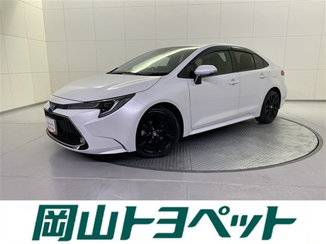 カローラ1.8 ハイブリッド W×B