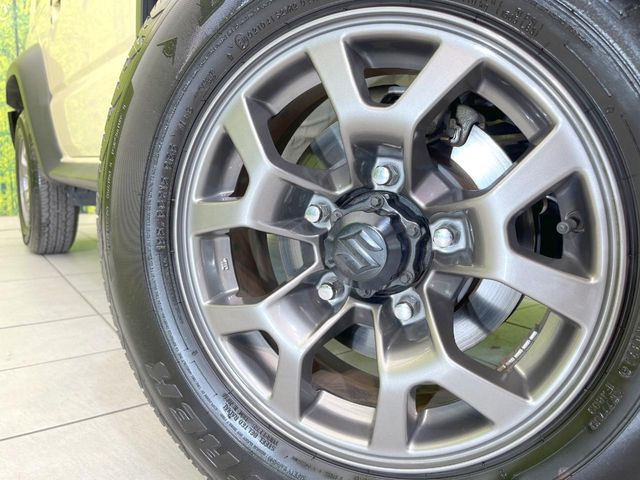 �y����15�C���`�A���~�z�C�[���z�O�ςɃ}�b�`���������A���~�z�C�[���𑕒����Ă���܂��B�e��ЊO�A���~�z�C�[����A�X�^�b�h���X�^�C�����戵�����Ă���܂��B���񂲑��k����������