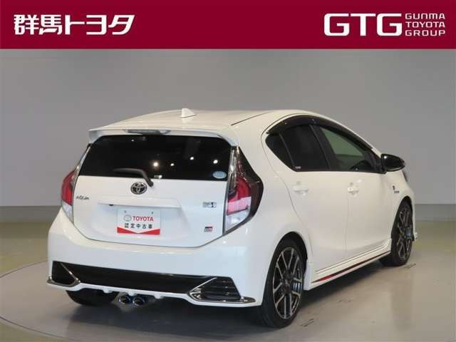 アクア1.5 G GRスポーツ・17インチパッケージ