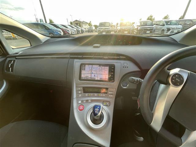 プリウス1.8 S