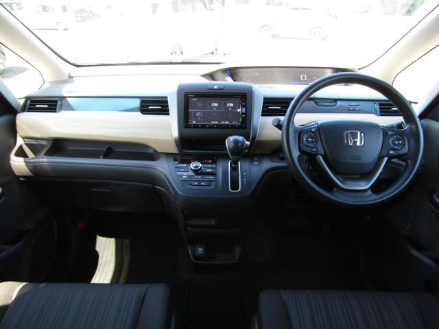 フリード1.5 G ホンダセンシング 4WD