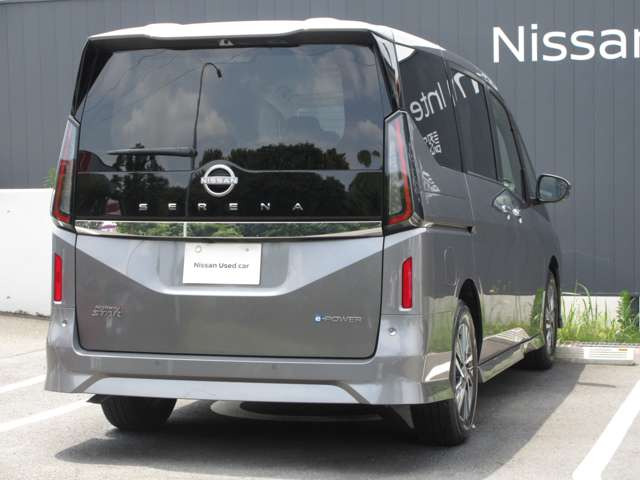 セレナ1.4 e-POWER ハイウェイスターV