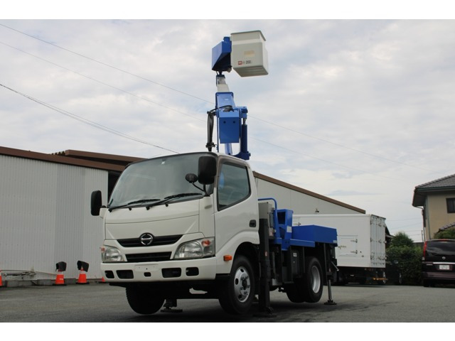 デュトロ高所作業車
