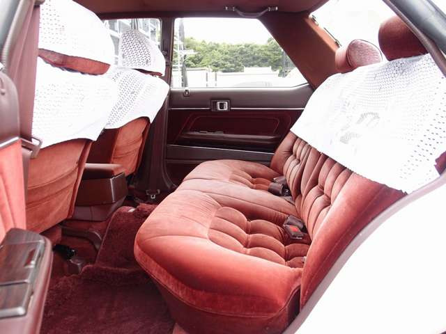 �ߋ����𐮔��L�^������a63�N����ߘa5�N�܂�25���������Đl�C�̃}�[�N�U�O�����f�c�C���J���̓���!���ÎԎs��ł͑䐔�̏��Ȃ�����5MT�ԗ��ƂȂ�A���Г��Ɏ��ɂ̓^�C��4�{�V�i�����B�󏭉��l�̍������