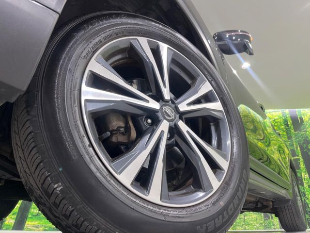 �y����18�C���`�A���~�z�C�[���z�O�ςɃ}�b�`���������A���~�z�C�[���𑕒����Ă���܂��B�e��ЊO�A���~�z�C�[����A�X�^�b�h���X�^�C�����戵�����Ă���܂��B���񂲑��k����������