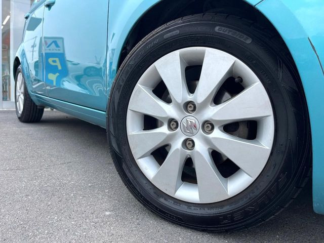 �y����15�C���`�A���~�z�C�[���z�O�ςɃ}�b�`���������A���~�z�C�[���𑕒����Ă���܂��B�e��ЊO�A���~�z�C�[����A�X�^�b�h���X�^�C�����戵�����Ă���܂��B���񂲑��k����������