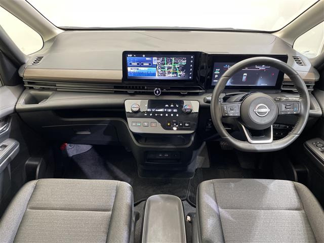 セレナ1.4 e-POWER ハイウェイスターV