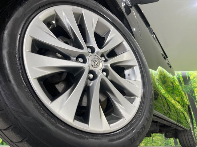 �y����18�C���`�A���~�z�C�[���z�O�ςɃ}�b�`���������A���~�z�C�[���𑕒����Ă���܂��B�e��ЊO�A���~�z�C�[����A�X�^�b�h���X�^�C�����戵�����Ă���܂��B���񂲑��k����������