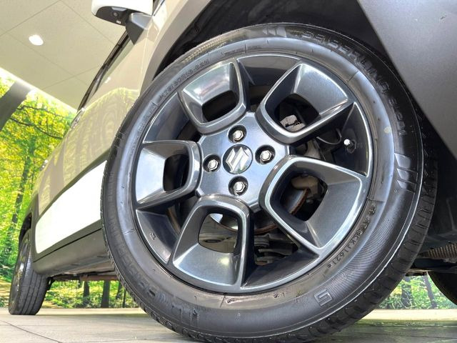 �y����16�C���`�A���~�z�C�[���z�O�ςɃ}�b�`���������A���~�z�C�[���𑕒����Ă���܂��B�e��ЊO�A���~�z�C�[����A�X�^�b�h���X�^�C�����戵�����Ă���܂��B���񂲑��k����������