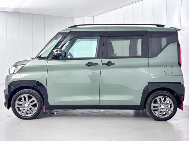 デリカミニT プレミアム 4WD