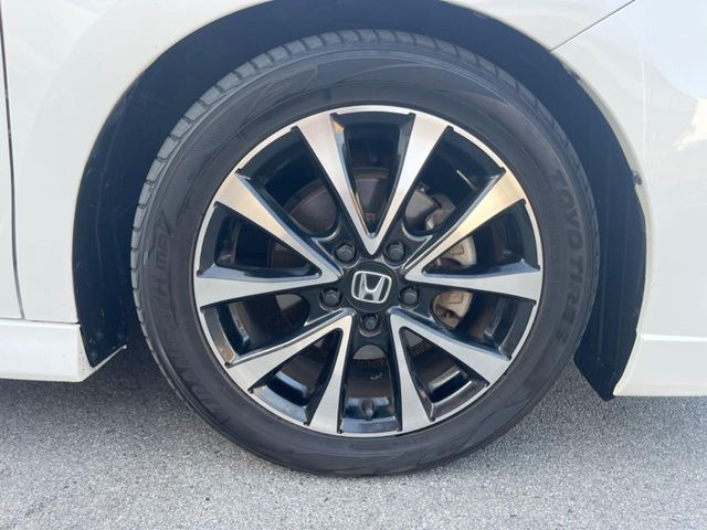 �y����17�C���`�A���~�z�C�[���z�O�ςɃ}�b�`���������A���~�z�C�[���𑕒����Ă���܂��B�e��ЊO�A���~�z�C�[����A�X�^�b�h���X�^�C�����戵�����Ă���܂��B���񂲑��k����������
