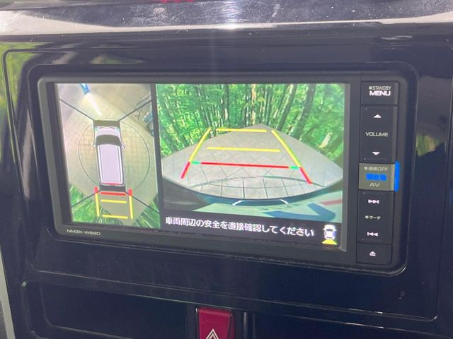 �y�p�m���}���j�^�[�z��p�̃J�����ɂ��A�ォ�猩���낵���悤�Ȏ��_��360�x�N���}�̎��͂��m�F���邱�Ƃ��ł��܂������p�������m�F���₷���A�����ꏊ�ł̐؂�Ԃ��⒓�Ԃ��X���[�Y�ɍs���܂��B