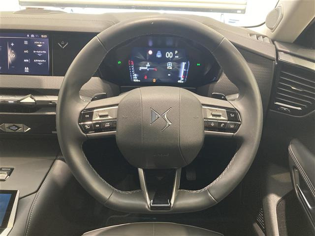DS4リヴォリ ブルーHDi コクリコ エディション ディーゼル