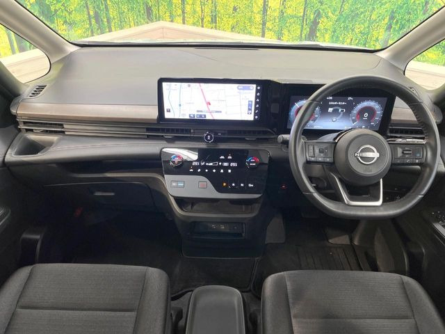 セレナ1.4 e-POWER ハイウェイスターV