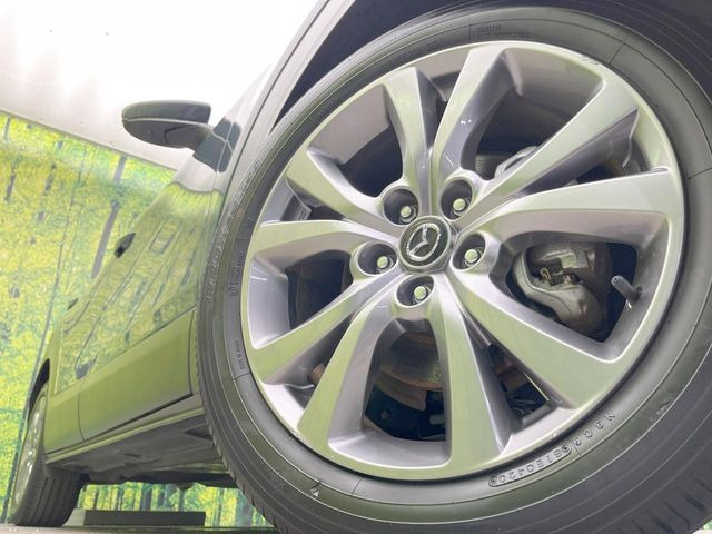 �y����18�C���`�A���~�z�C�[���z�O�ςɃ}�b�`���������A���~�z�C�[���𑕒����Ă���܂��B�e��ЊO�A���~�z�C�[����A�X�^�b�h���X�^�C�����戵�����Ă���܂��B���񂲑��k����������