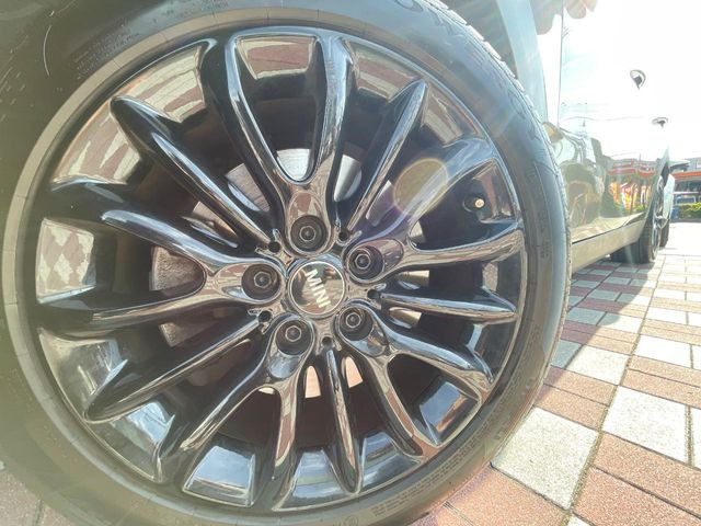 ������17�C���`�A���~�z�C�[��:�A���ԂȂ�ł͂̑�z����������x����z�C�[���Ƒ����ł�!���{�Ԃ̑���Ɋ���Ă�����ɂ����Б̊����Ē��������قǁA�������x���ł܂Ƃ܂��Ă��܂�!