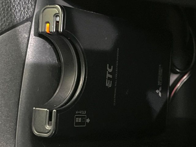 【ETC】高速道路の料金所をストレスなく通過!話題のスポットやサービスエリアに多い「スマートIC」利用時は必須のアイテムです。当店でセットアップを実施、ご納車当日からすぐにご利用いただけます!